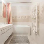 High Floor 2br Downtown With Danube View Balcony Parking Available Appartamento *