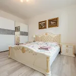 Apartmán High Floor 2br Downtown With Danube View Balcony Parking Available *
