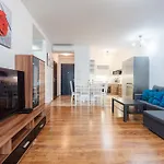 High Floor 2br Downtown With Danube View Balcony Parking Available Appartamento *