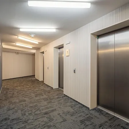 High Floor 2br Downtown With Danube View Balcony Parking Available Apartmán