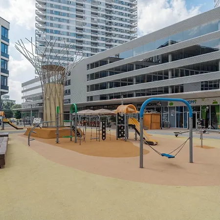 High Floor 2br Downtown With Danube View Balcony Parking Available Apartmán *