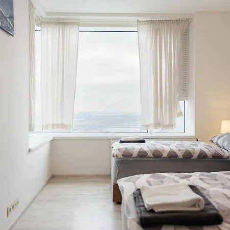High Floor 2br Downtown With Danube View Balcony Parking Available Apartmán Bratislava
