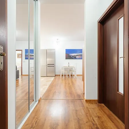 High Floor 2br Downtown With Danube View Balcony Parking Available Apartmán Bratislava