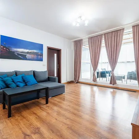 High Floor 2br Downtown With Danube View Balcony Parking Available Apartmán Bratislava