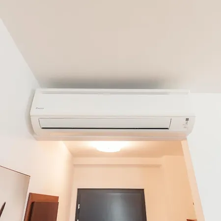 High Floor 2br Downtown With Danube View Balcony Parking Available Apartmán Bratislava