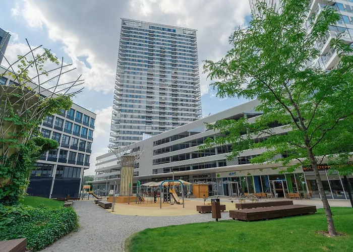 High Floor 2br Downtown With Danube View Balcony Parking Available