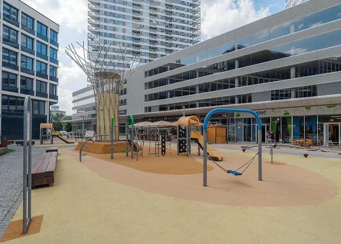 High Floor 2br Downtown With Danube View Balcony Parking Available 아파트 *