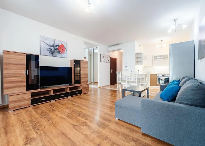 شقة High Floor 2br Downtown With Danube View Balcony Parking Available براتسيلافا