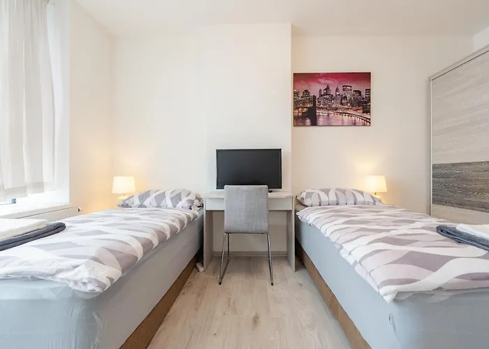 شقة High Floor 2br Downtown With Danube View Balcony Parking Available