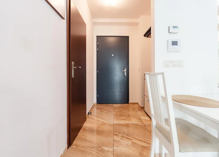 شقة High Floor 2br Downtown With Danube View Balcony Parking Available